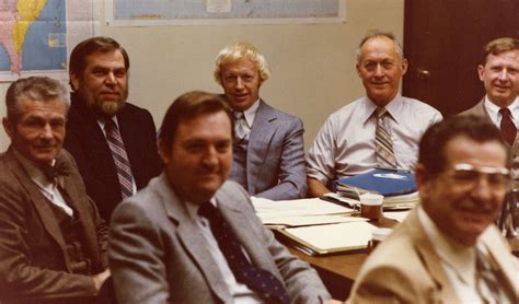 phil knight hayes|OBIT: Nike’s Del Hayes .